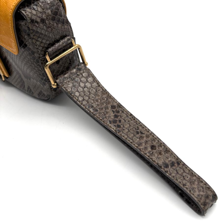 TODS トッズ フロント金具 クラッチバッグ セカンドバッグ パイソン