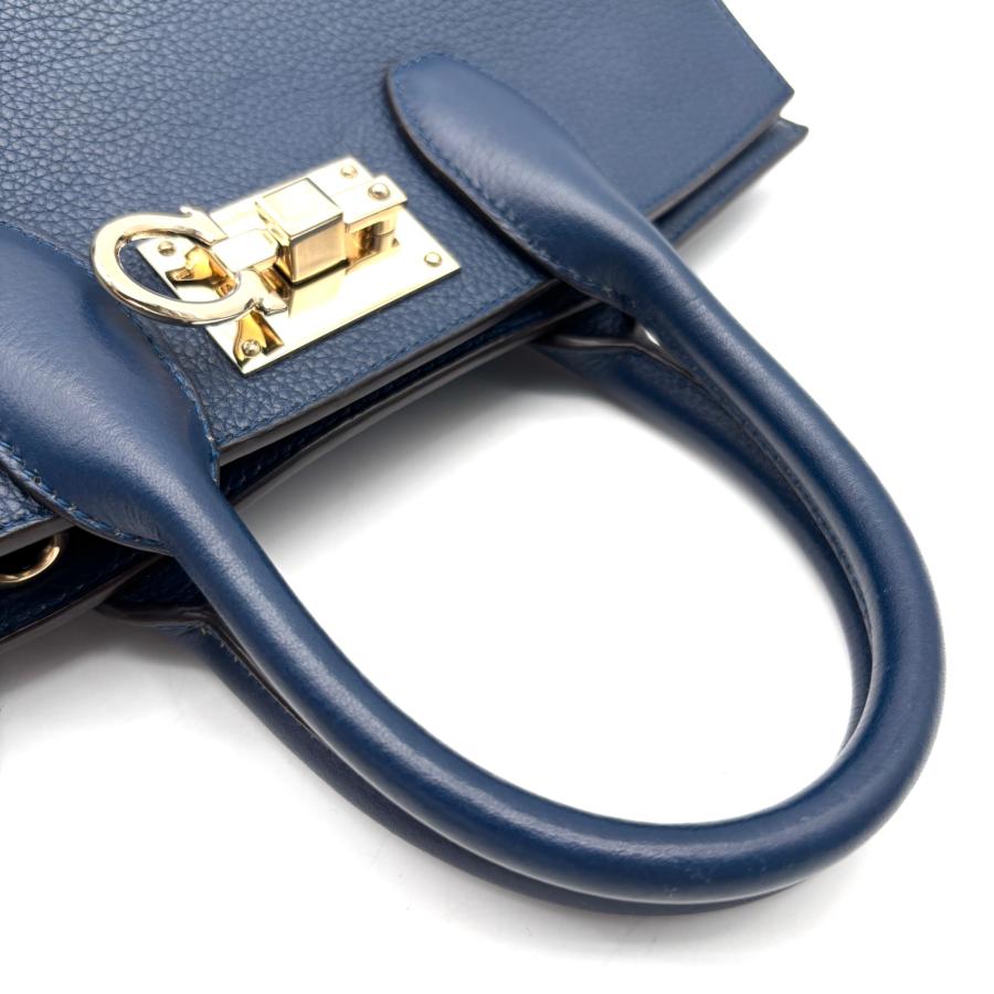 極美品 フェラガモ FERRAGAMO スタジオバッグ ガンチーニ 2way 