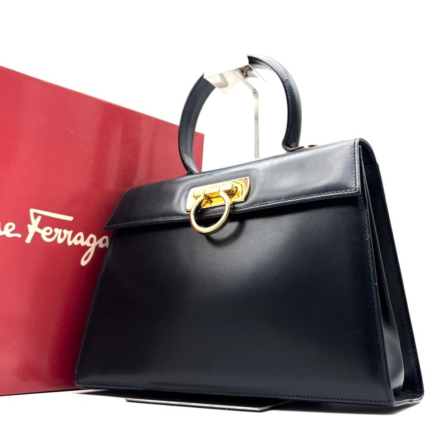 サルヴァトーレフェラガモ Salvatore Ferragamo ガンチーニ