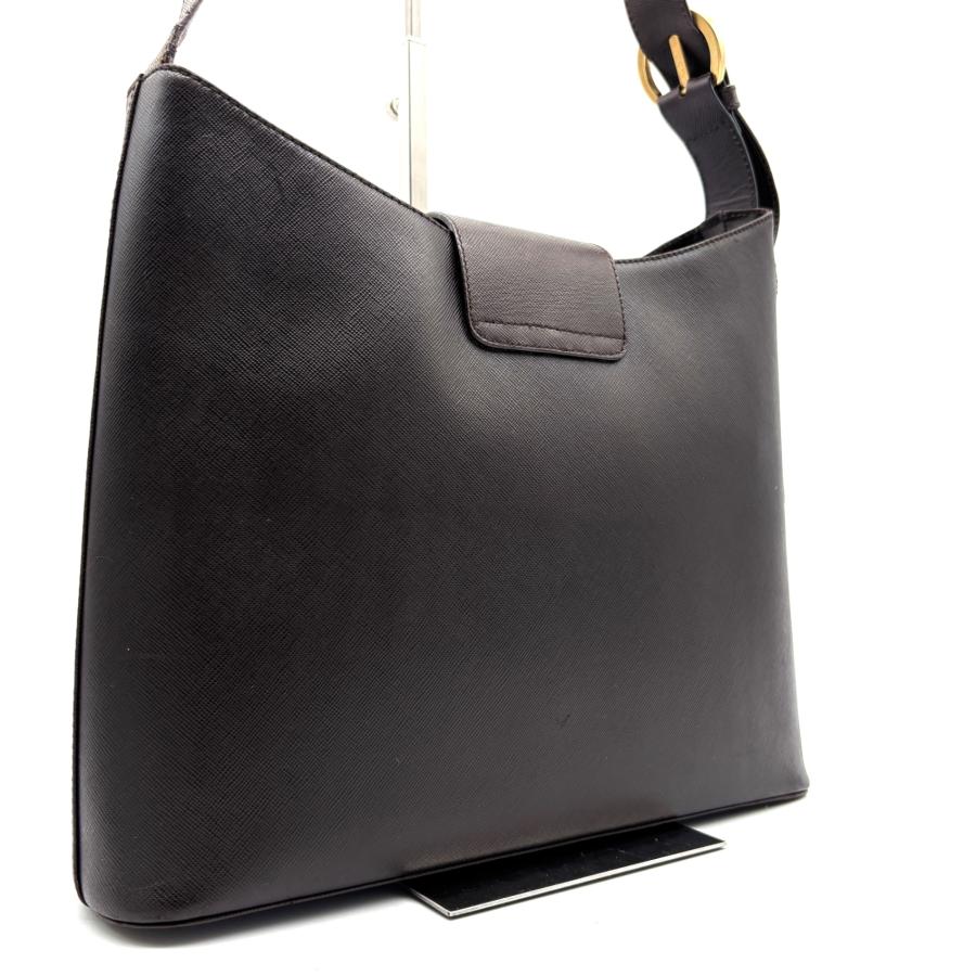 ✨極美品✨サルヴァトーレフェラガモ ワンショルダー レザー ブラック ロゴ金具 サルヴァトーレフェラガモ Salvatore Ferragamo ワンショルダーバッグ