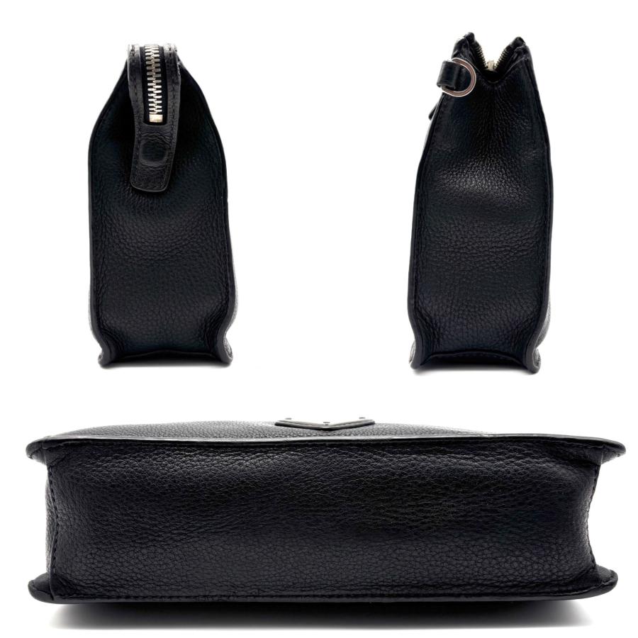 美品 プラダ クラッチバッグ ブラック ナイロン レザー 三角ロゴ 大容量 黒 PRADA（プラダ） 極 美品 希少品 三角ロゴ 金具 テスート ナイロン