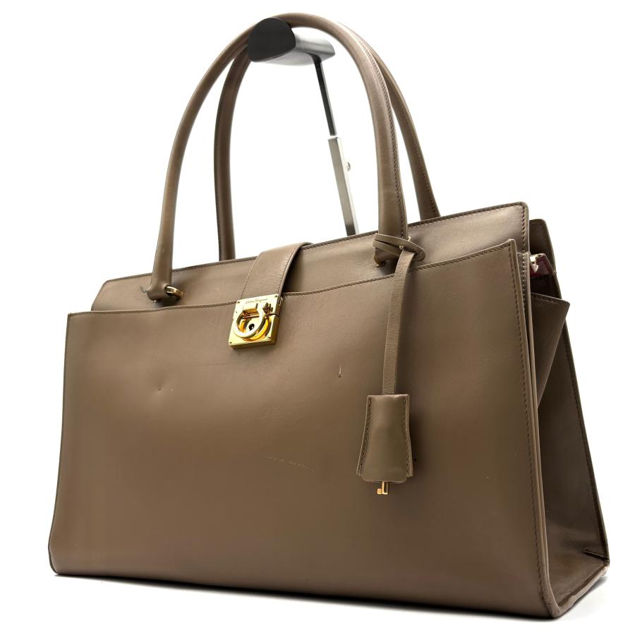 フェラガモ Salvatore Ferragamo ガンチーニ トートバッグ ビジネス 