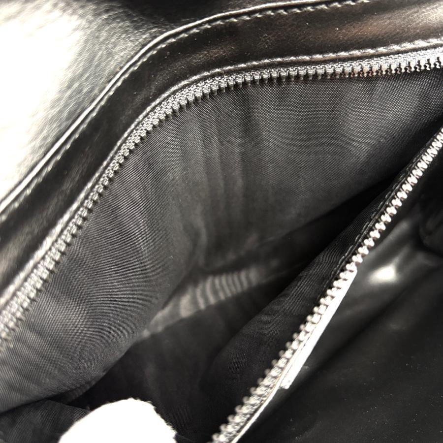 セリーヌ CELINE ショルダーバッグ フラップ ロゴ金具 レザー 本革