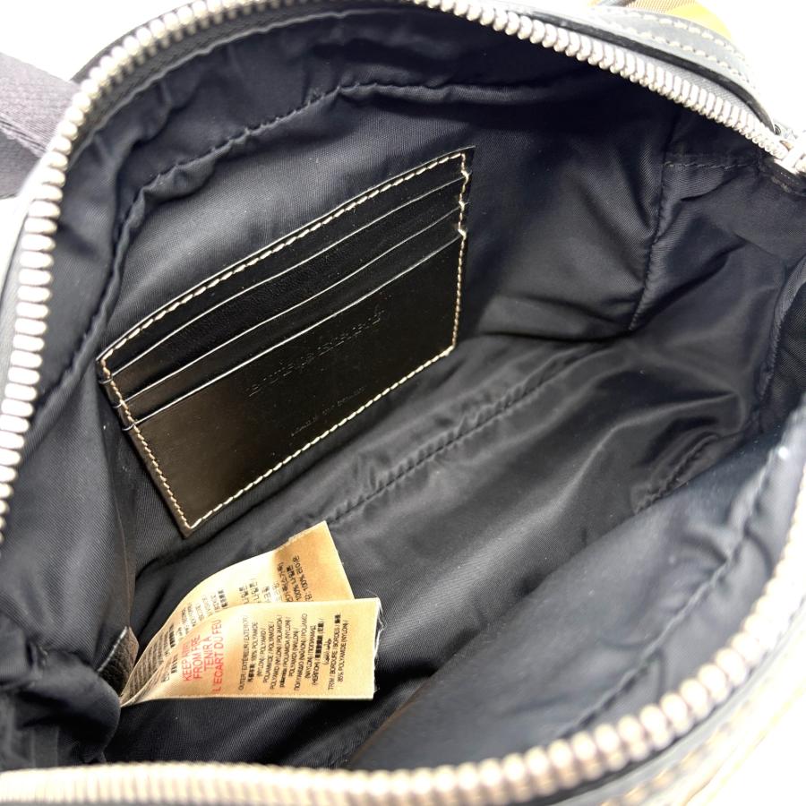 美品 バーバリー BURBERRY ノバチェック カメラバッグ ショルダー