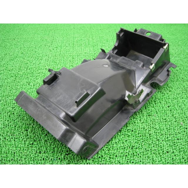 カワサキ（Kawasaki） ZZ-R400 リアフェンダー 35023-1401 純正 中古