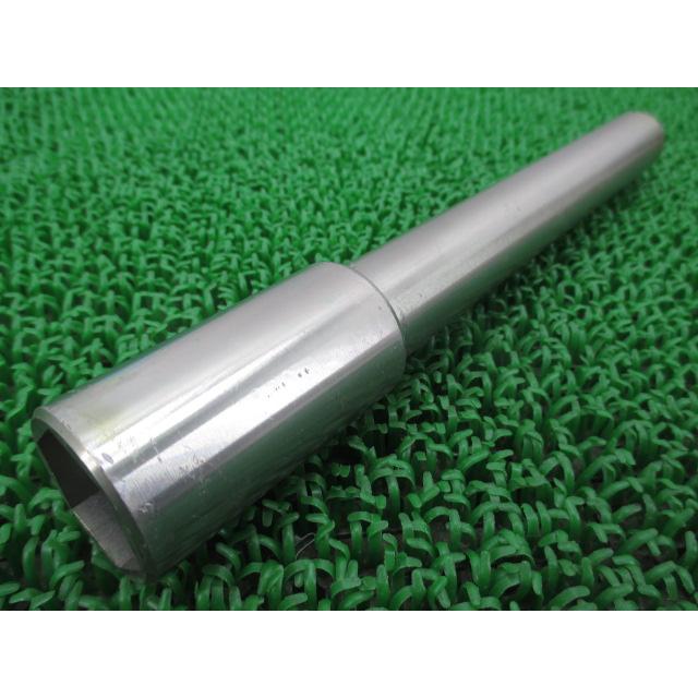 【のひのひ】 GSF1250S フロントアクスルシャフト 54711-49G00 在庫有 即納 スズキ