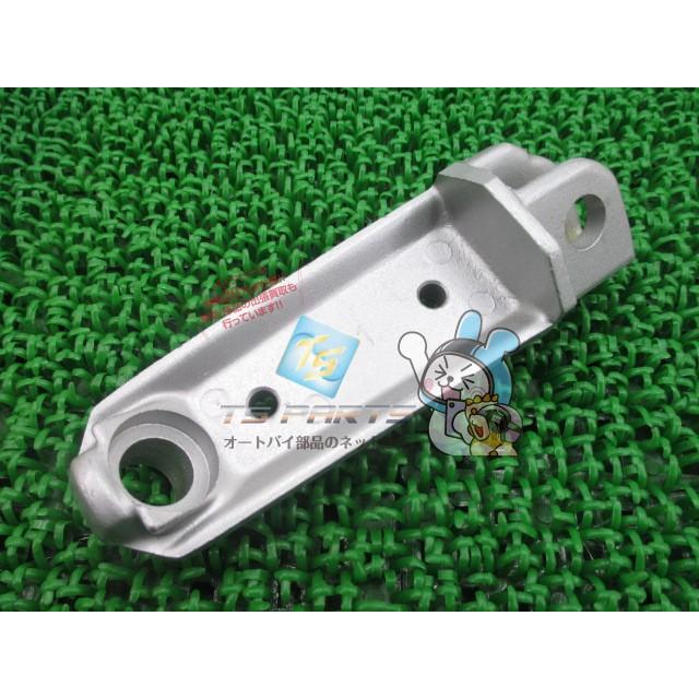 カワサキ GPZ900R フロントステップ 右 在庫有 即納 純正 新品