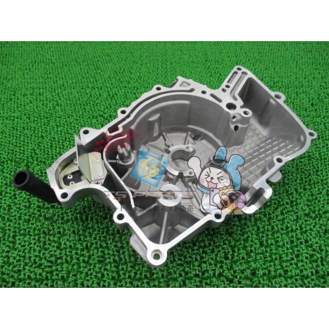 X9 フライウィールカバー 在庫有 即納 ピアジオ 純正 新品 バイク 部品 Piaggio クランクケース 車検 Genuine 1 X9 フライウィールカバー 在庫有 即納 ピアジオ 純正 新品 バイク 部品