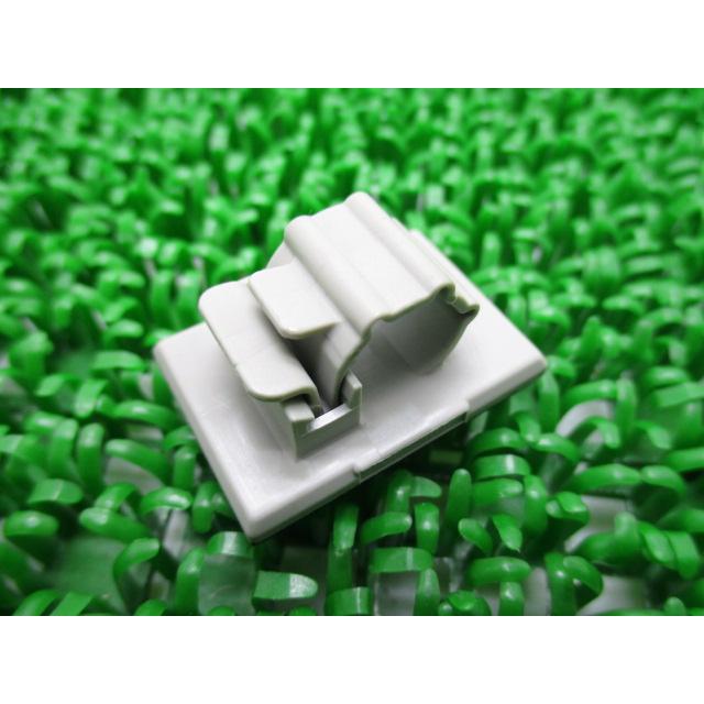 XJR400R ハーネスクランプ 90464-25160 在庫有 即納 ヤマハ 純正 新品