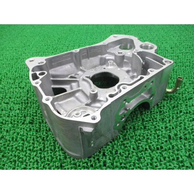フォルツァ クランクケース 右 在庫有 即納 ホンダ 純正 新品 バイク 部品 HONDA 車検 Genuine フォーサイト PS250 86 ホンダ（HONDA） フォルツァ クランクケース 右 在庫有 即納 純正 新品