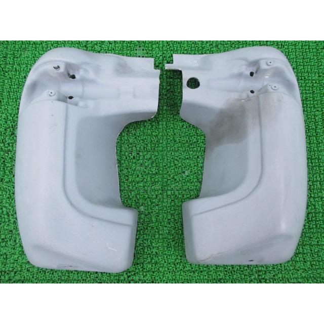 FLHTC レッグガード ハーレー 純正 中古 バイク 部品 割れ欠け無し 塗装ベースに カスタム素材に 車検 Genuine XL1200R XL883 XL883R FLHX 12 FLHTC レッグガード ハーレー 純正 中古 バイク 部品 割れ欠け無し