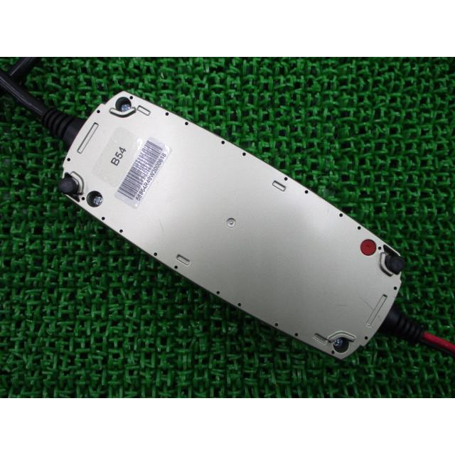CTEK バッテリーチャージャー 社外 中古 バイク 部品 充電器 機能的問題なし そのまま使える 76の画像