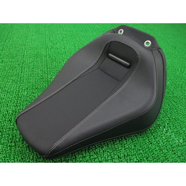 FXBRS1870 シート 52000262L ハーレー 純正 中古 バイク 部品 美品 5HD1YHKF8KB042*** 破れ無し 修復素材に カスタム素材に 車検 Genuine 65 FXBRS1870 シート 52000262L ハーレー 純正 中古 バイク 部品 美品