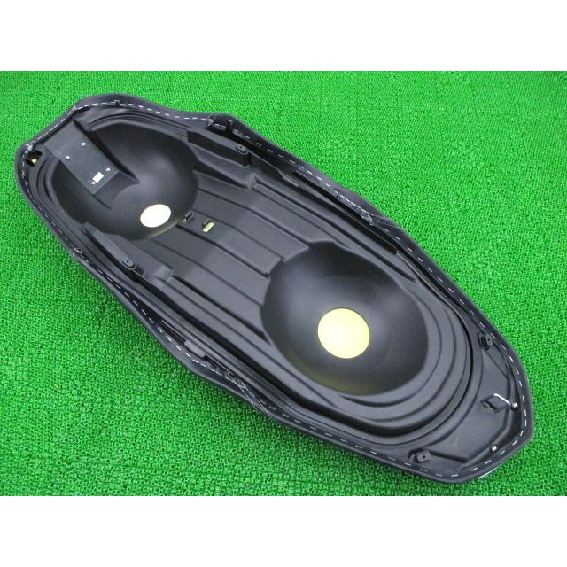 ヤマハ発動機 X-MAX シート B74 ヤマハ 純正 中古 バイク 部品 SG42J