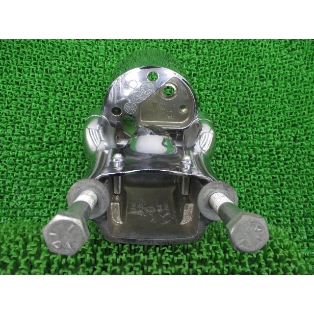 XL1200C ハンドルポスト 55843-04/55844-04 ハーレー 純正 中古 2004年式外し 5HD1CGP1X4K450*** 55843-04 55844-04 ライザー xE Harley Davidson（ハーレー・ダビッドソン） XL1200C ハンドルポスト