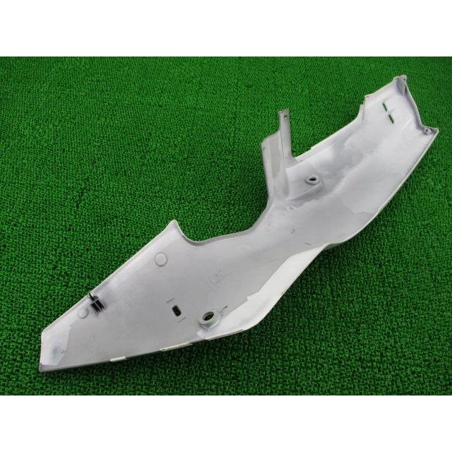 ホンダ（HONDA） NSR250RSP シートカウル 右 銀テラ 83600-KV3-7010