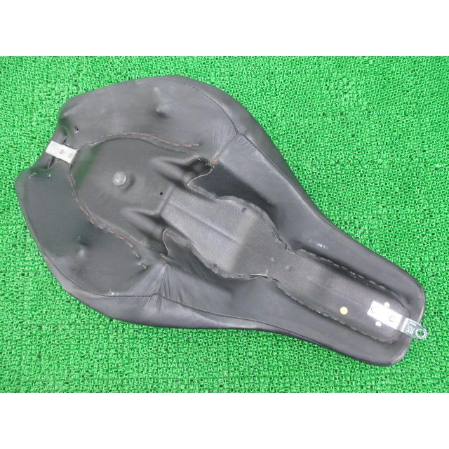 FLSTF1450 シート ハーレー 純正 中古 バイク 部品 バッドランダー