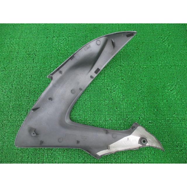 XL700Vトランザルプ サイドカウル 右 ガンM 64204-MFF-D020 ホンダ 純正 中古 バイク 部品 RD13 割れ欠け無し 修復素材に Ja ホンダ（HONDA） XL700Vトランザルプ サイドカウル 右 ガンM 64204-MFF