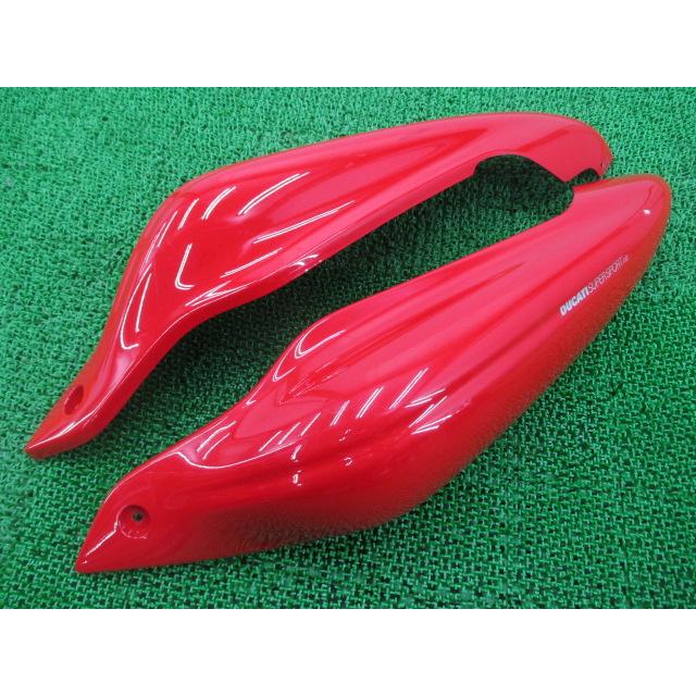 ドゥカティSS1000DS シート DUCATI（ドゥカティ） SS1000DS シートカウル 左右 赤 純正 中古