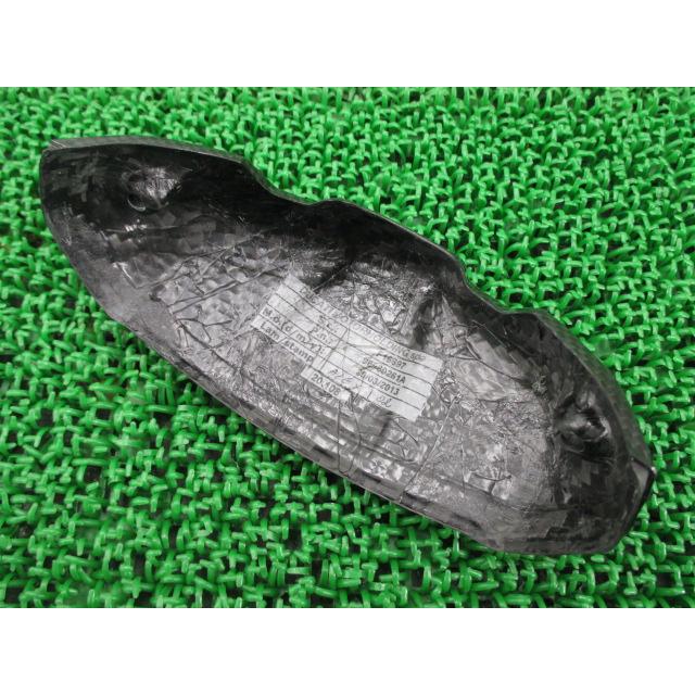 M696 メーターカバー 96980261A ドゥカティ 純正 中古 バイク 部品 カーボン 割れ欠け無し そのまま使える M796 車検 Genuine bU DUCATI（ドゥカティ） M696 メーターカバー 96980261A 純正 中古