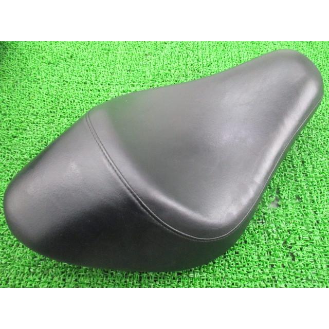 XL883L シート ハーレー 純正 中古 バイク 部品 スポーツスター 05-06