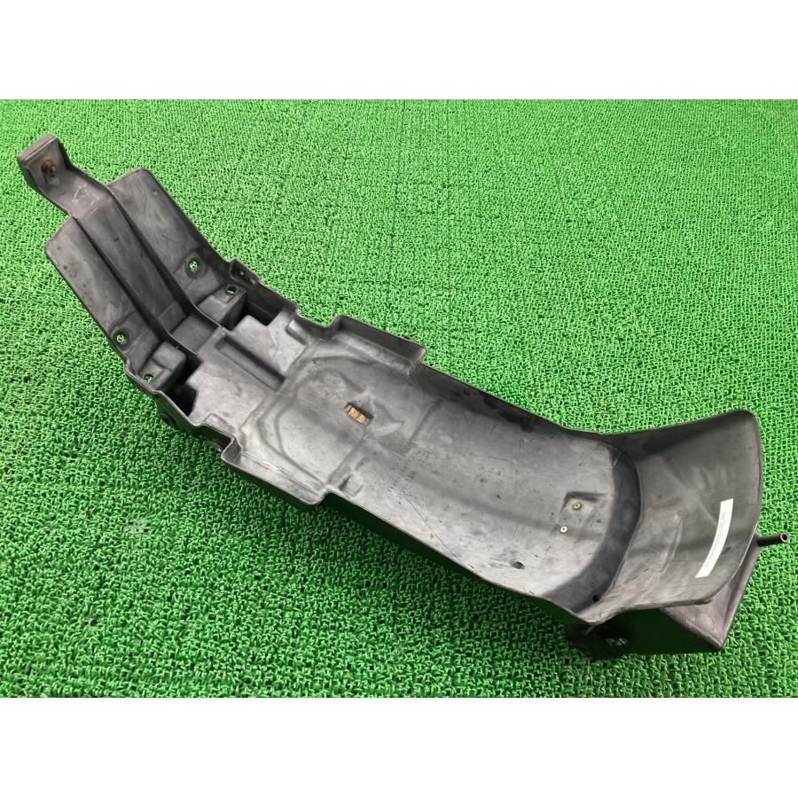 ホンダ（HONDA） VT250スパーダ リアフェンダー 80105-KY6-0000 純正