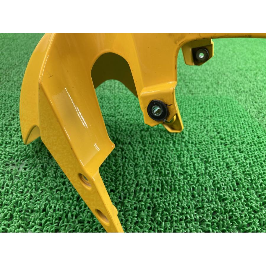 グロム フロントフェンダー 黄 K26 ホンダ 純正 バイク 部品 JC61 コンディション良好 割れ欠け無し 品薄 希少品 【中古】 57 ホンダ（HONDA） グロム フロントフェンダー 黄 K26 純正 中古 バイク