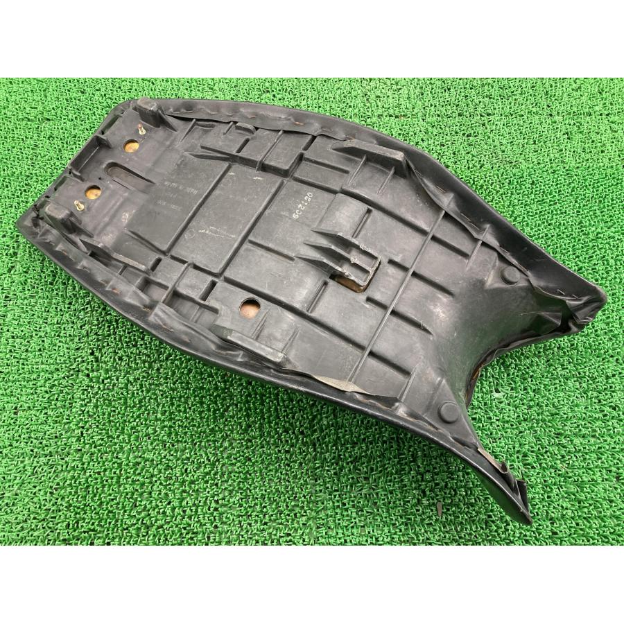 カワサキ（Kawasaki） ZZ-R1100 シート 5300-1690 純正 中古 バイク