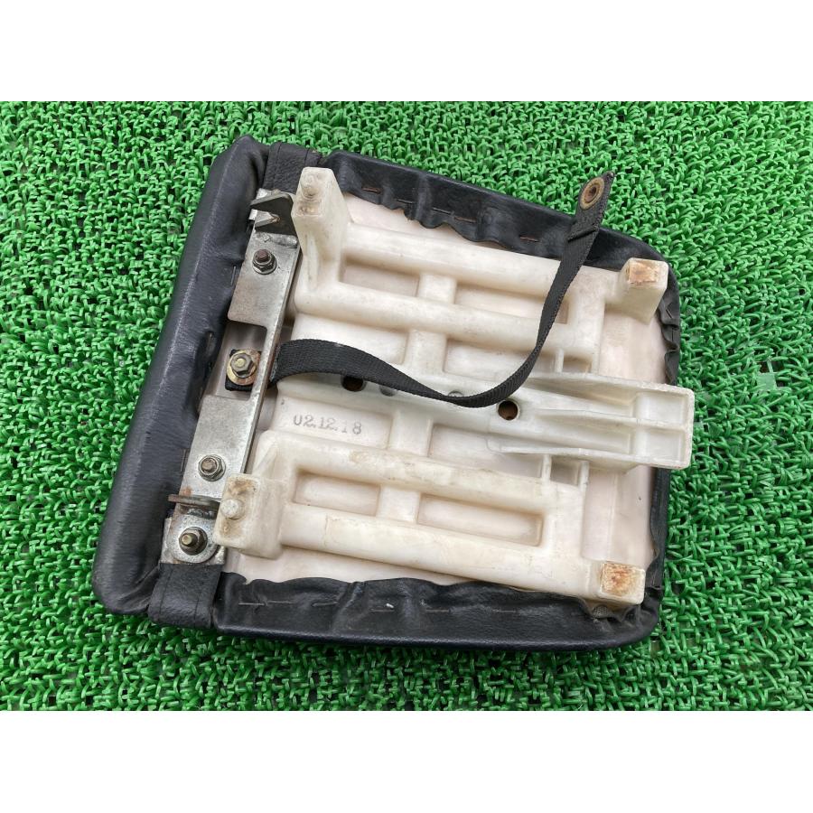 カワサキ（Kawasaki） ZXR250 タンデムシート 純正 中古 バイク 部品