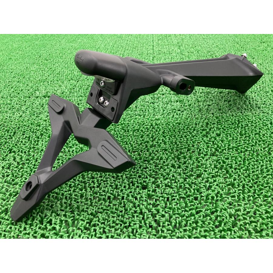 デイトナ675 ナンバープレートホルダー 2302198 トライアンフ(TRIUMPH