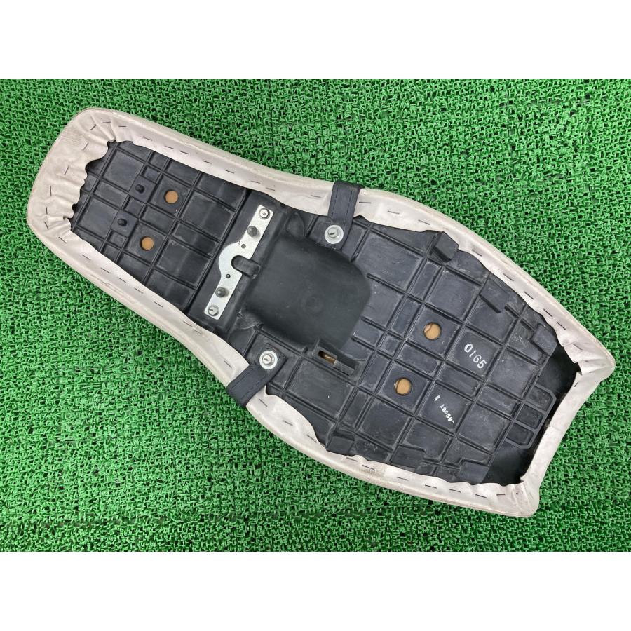 カワサキ エストレヤRS シート 53007-0051 純正 中古 BJ250A カワサキ エストレヤRS シート 53007-0051 純正 中古 BJ250A