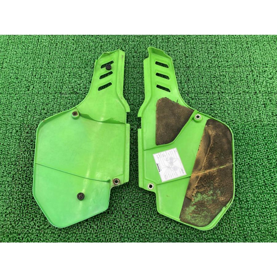 カワサキ（Kawasaki） KDX200SR サイドカバー 左右 緑 36001-1419 純正