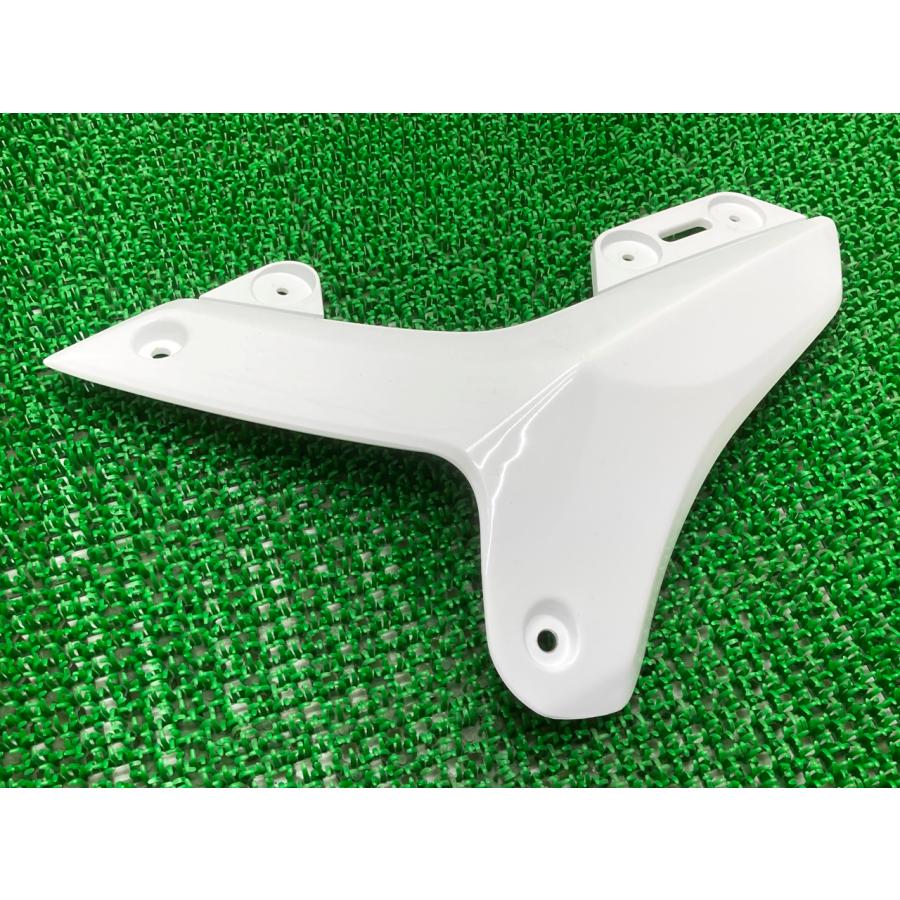 カワサキKSR110シュラウド カワサキ（Kawasaki） KSR110 シュラウド 左 白 在庫有 即納 純正 新品