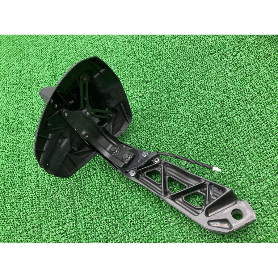 MT-09 リアフェンダー BS2-21629 ヤマハ 純正 バイク 部品 美品 RN34J コケキズ無し 割れ欠け無し 修復素材に 【中古】 41 ヤマハ発動機 MT-09 リアフェンダー BS2-21629 ヤマハ 純正 中古