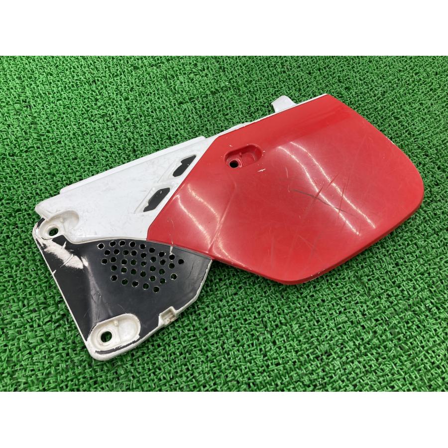 ホンダ CRM250R サイドカバー 右 白/赤 17220-KAEA-0000 純正 中古 
