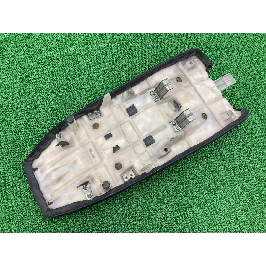 カワサキ（Kawasaki） GPX750R シート 53001-1482 純正 中古 バイク