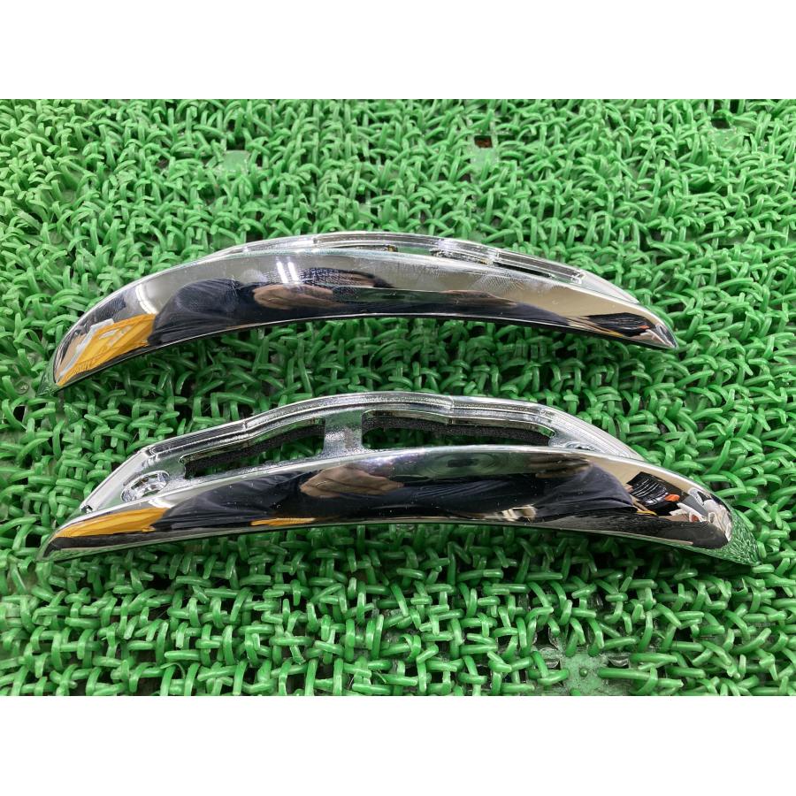ボンネビルT120 タンクエンブレム 左右 トライアンフ(TRIUMPH) 純正