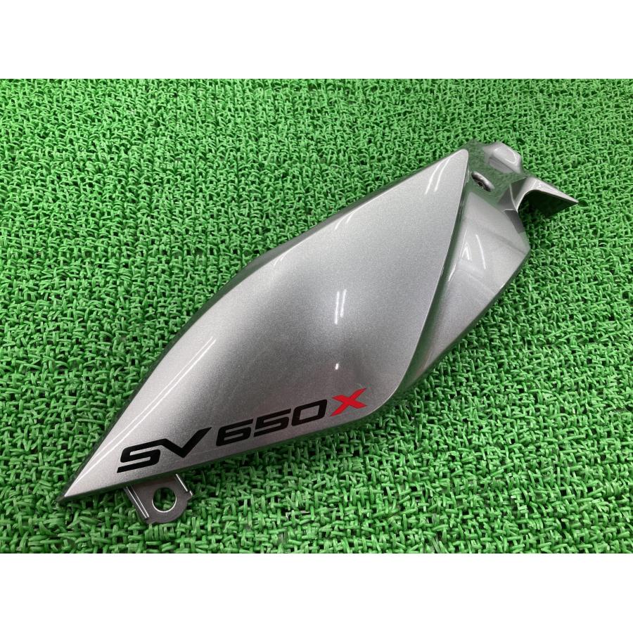 バイク スズキ スズキ（SUZUKI） GSX250R サイドカバー 右 黒 47121-20K000 純正 中古