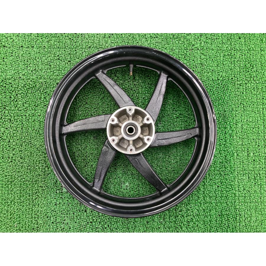 GT250Ｒ リアホイール ヒョースン(HYOSUNG) 純正 バイク 部品 振れ無し 歪み無し ペイント素材に 修復素材に 車検 Genuine 【中古】 69 GT250R リアホイール ヒョースン(HYOSUNG) 純正 中古 バイク 部品