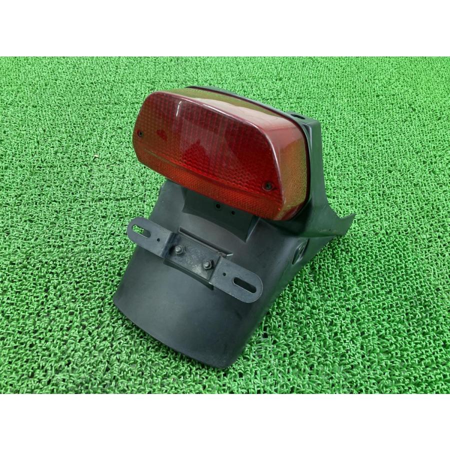 ゼファーχテールランプ、フェンダーセット ゼファーχ純正テールランプ 純正リアフェンダーセット