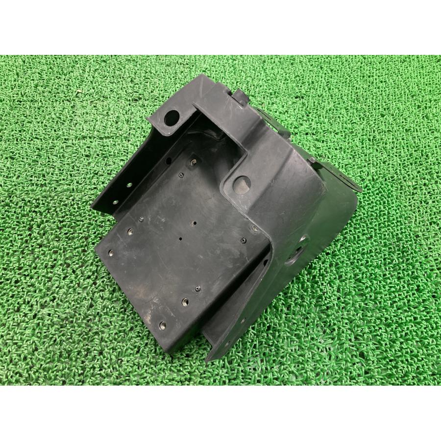 カワサキ（Kawasaki） ゼファー750 リアフェンダー 35023-1544 純正