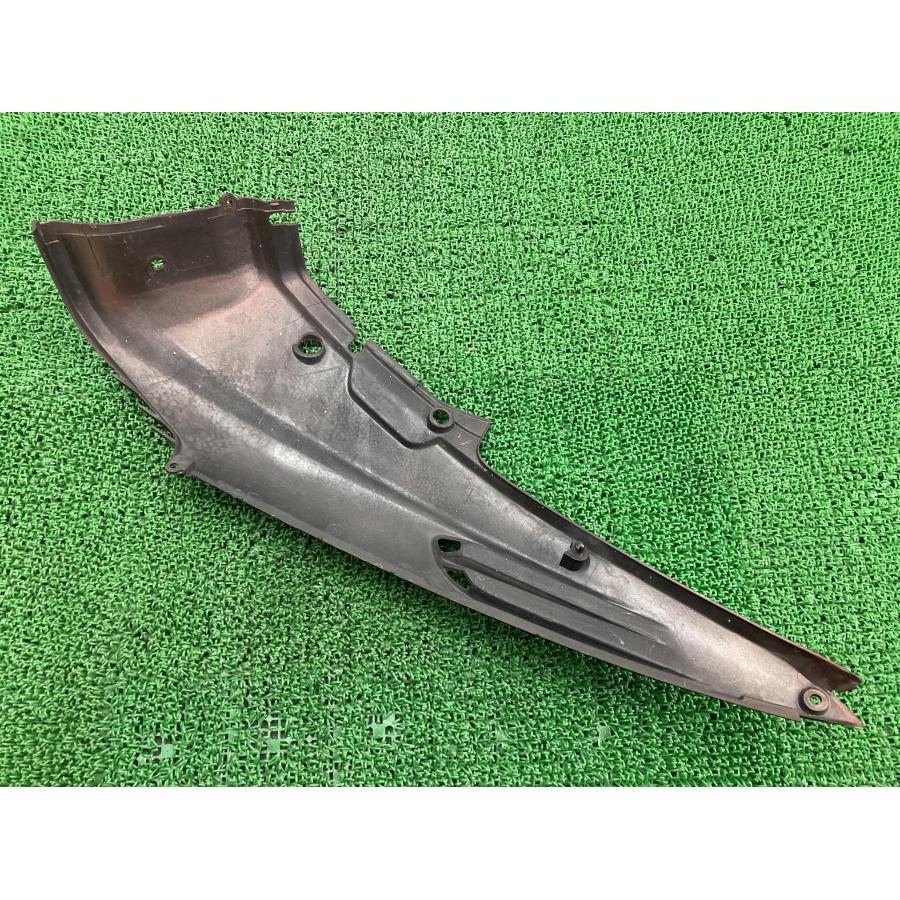 スズキ（SUZUKI） アドレスV100 シートカウル 左 赤M 40D 純正 中古