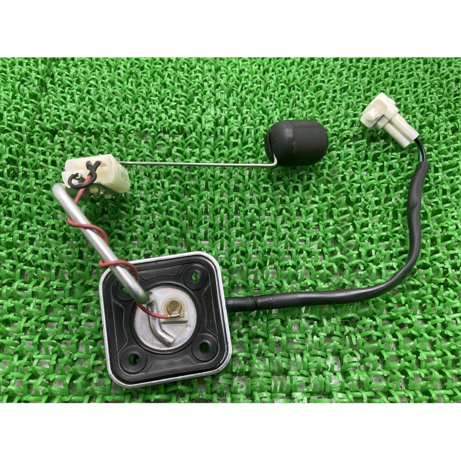 XV1900Aミッドナイトスター フューエルセンサー 1D7-85752-10 ヤマハ 純正 バイク 部品 XV1900CUレイダーにも 修復素材に 【中古】 41 ヤマハ発動機 XV1900Aミッドナイトスター フューエルセンサー 1D7