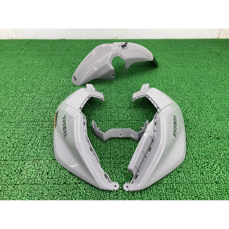 MT-07 外装セット グレー B4C ヤマハ 純正 ショップペイント 2019年式外し RM19J-001*** タンクカバー フロントフェンダー 【中古】 7 ヤマハ発動機 MT-07 外装セット グレー B4C ヤマハ 純正 中古 ショップ