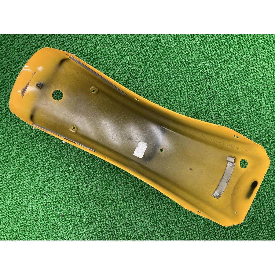 FLTRX1690 リアフェンダー 黄 ハーレー 純正 中古 2012年式外し