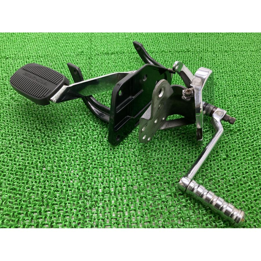 FLSTC1340 ステップホルダー 左右 ハーレー 純正 バイク 部品 コケキズ無し 曲がり無し 社外シフトペグ FLSTC FLSTF FLSTN 【中古】 44 FLSTC1340 ステップホルダー 左右 ハーレー 純正 中古 バイク 部品