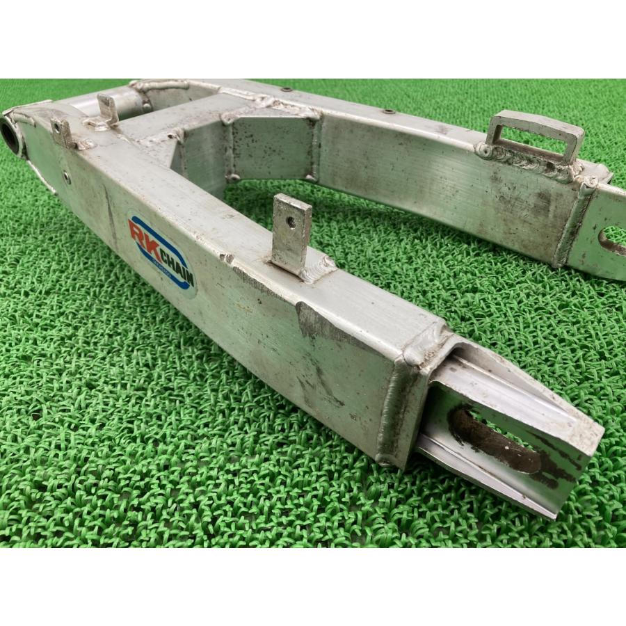 NSR250RSP スイングアーム ホンダ 純正 中古 バイク 部品 MC18 ロスマンズ 修復素材やバフ掛け素材に 車検 Genuine Uw