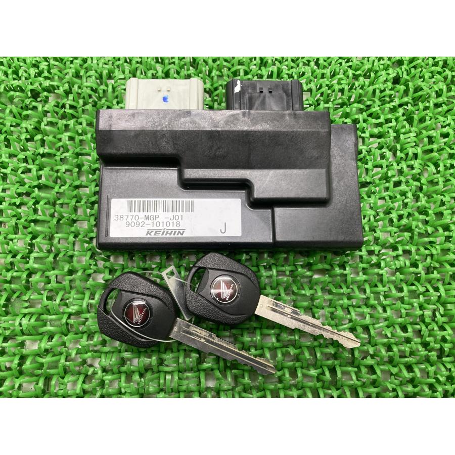 CBR1000RR ECU ホンダ 純正 バイク 部品 ECM SC59後期 機能的問題なし そのまま使える 車検 Genuine 【中古】 85 ホンダ（HONDA） CBR1000RR ECU 純正 中古 バイク 部品 ECM SC59後期