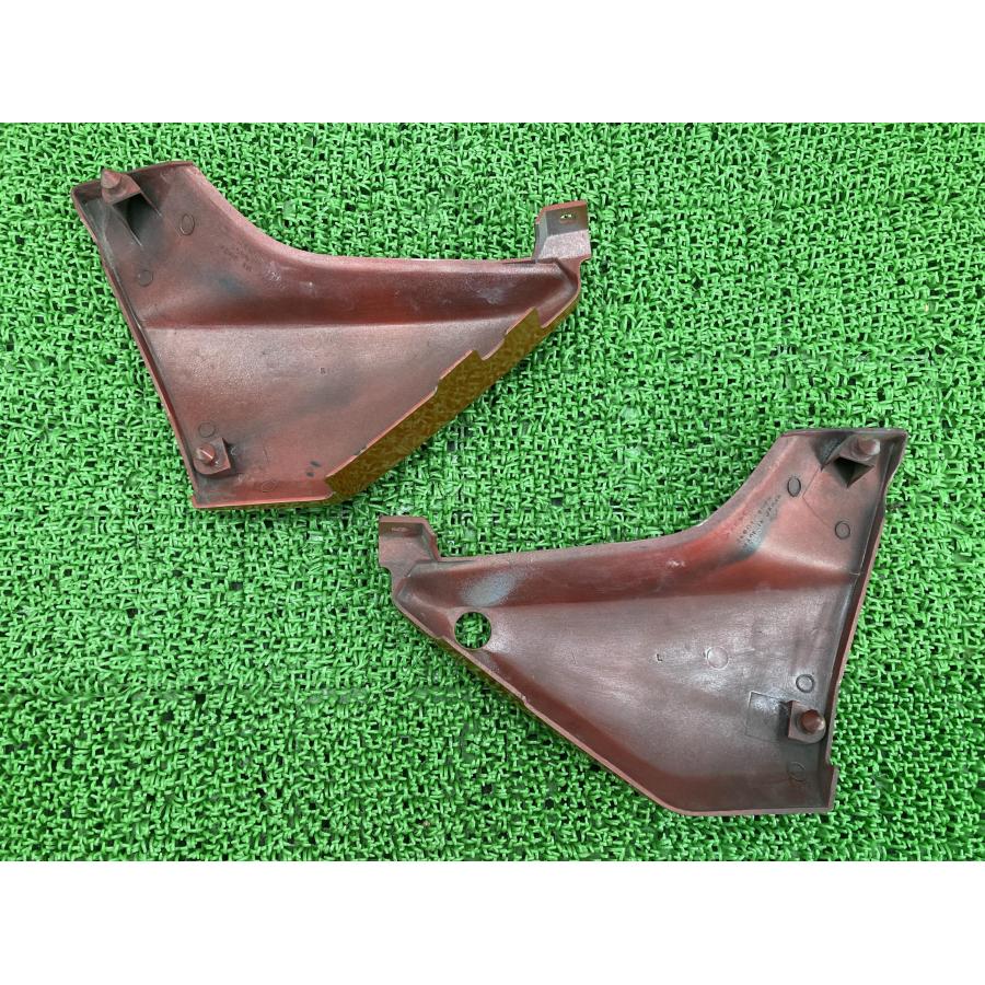 ZRX400 サイドカバー 左右 橙M 36001-1528/36001-1529 カワサキ 純正 ZR400C 36001-1528 36001-1529 ZRX-II コケキズ無し 【中古】 55 カワサキ（Kawasaki） ZRX400 サイドカバー 左右 橙M 36001-1528/36001