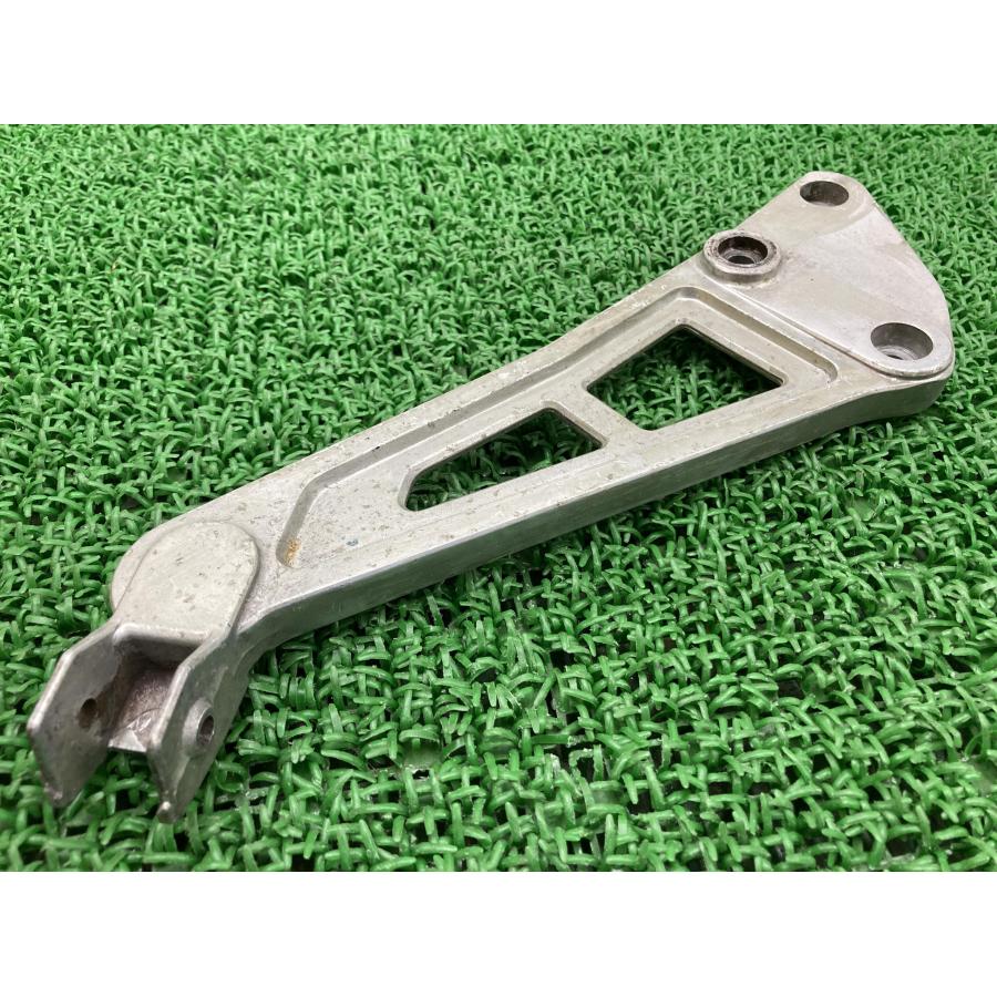 ホンダ（HONDA） GB250クラブマン ステップホルダー 左 KL8 純正 中古
